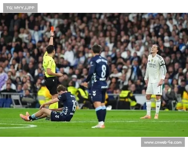 皇马少打一人陷被动，塞尔塔反击屡造威胁